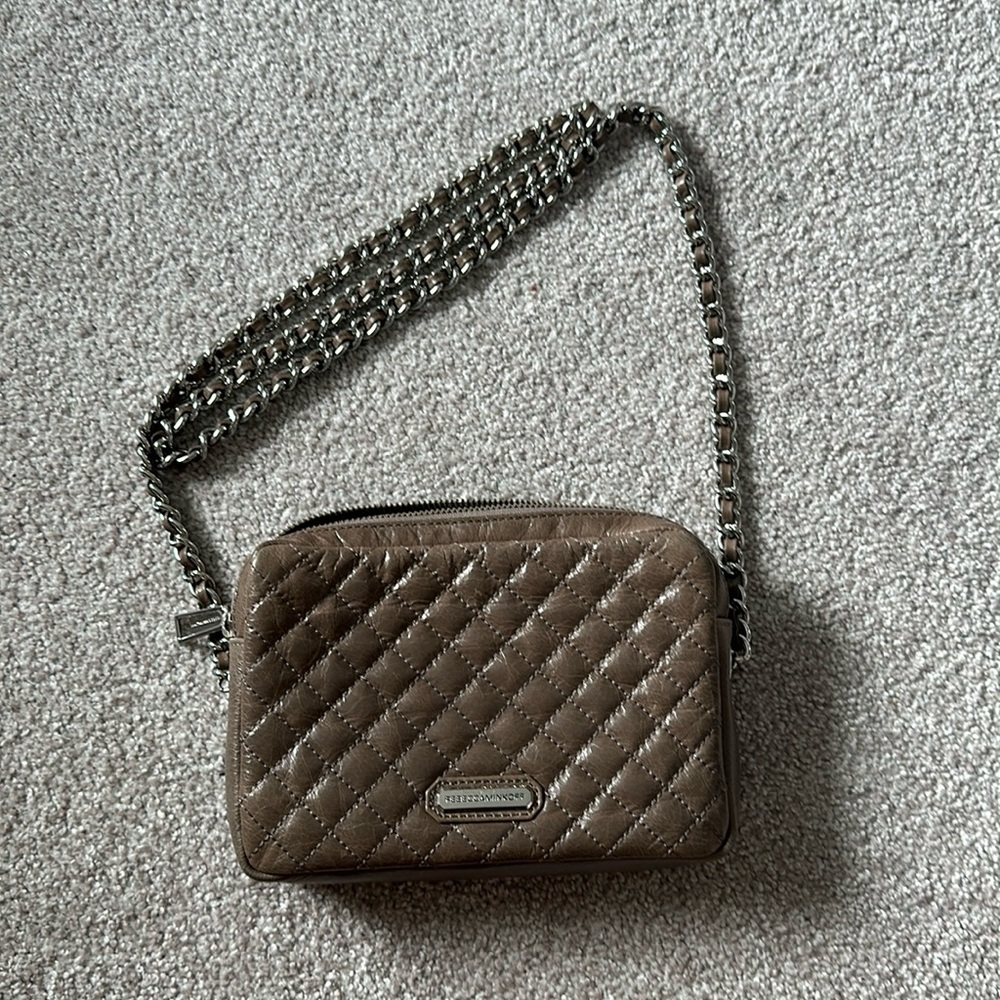 Chained quilted crossbody